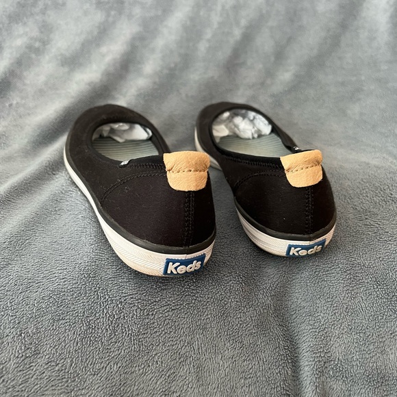 Keds Black Ballerina Style Sneakers Size 8 - Picture 3 of 5
